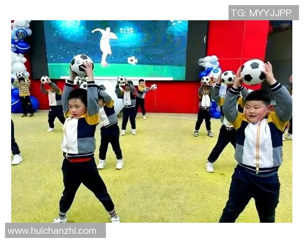 足球巨星齐贺生日祝福集锦温暖瞬间回顾与感动分享 足球巨星齐贺生日祝福集锦温暖瞬间回顾与感动分享